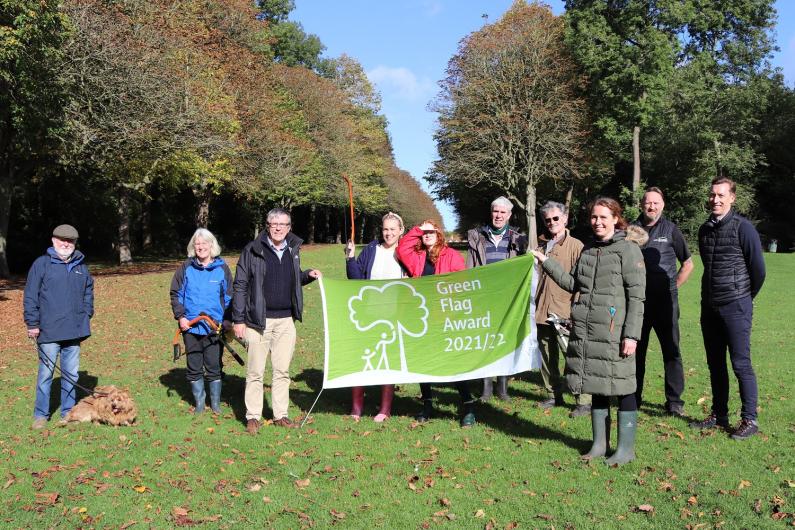Group photo with Green Flag at Norton Common, Letchworth