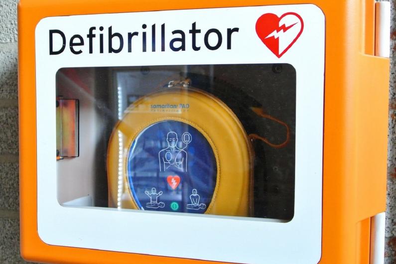 Example of a defibrillator